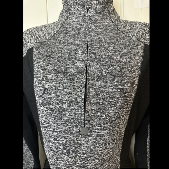 ATHLETA Running Wild Track Jacket Colorblock Black Gray Marled Reflective 1/2 - Picture 5 of 14